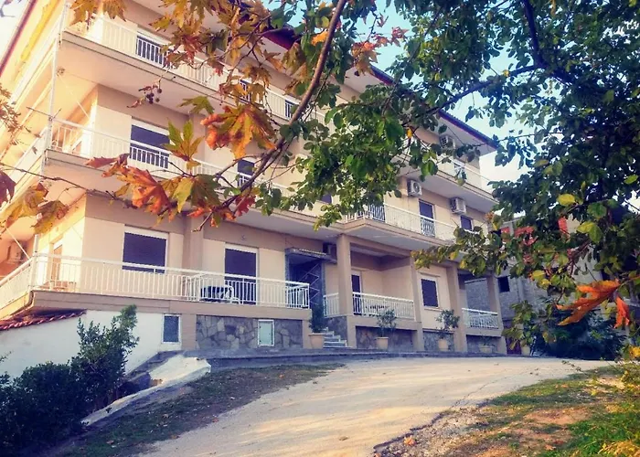 Akrogiali Πανσιόν 3*