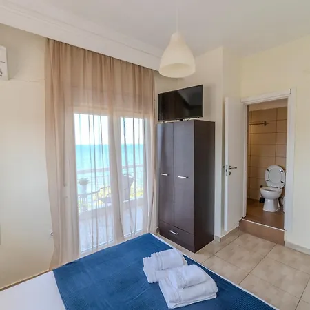 Akrogiali 3* Неа Миханиона