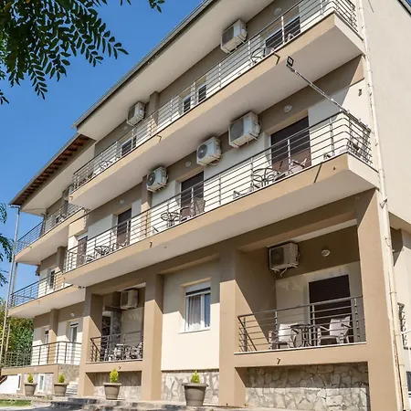 Akrogiali 3* Nea Michaniona