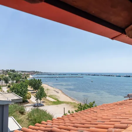 Akrogiali Nea Michaniona