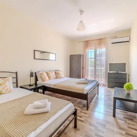 Гостевой дом Akrogiali Неа-Миханиона