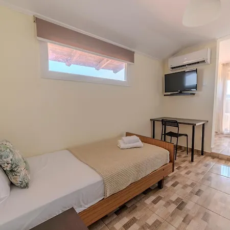 Akrogiali Affittacamere 3*